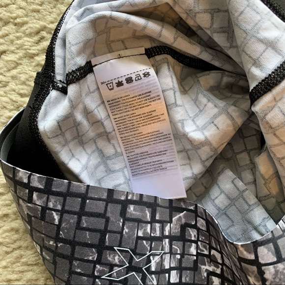 NWT Women’s 2xu Plyometric Printed Tights - Leggings - Picture 7 of 9